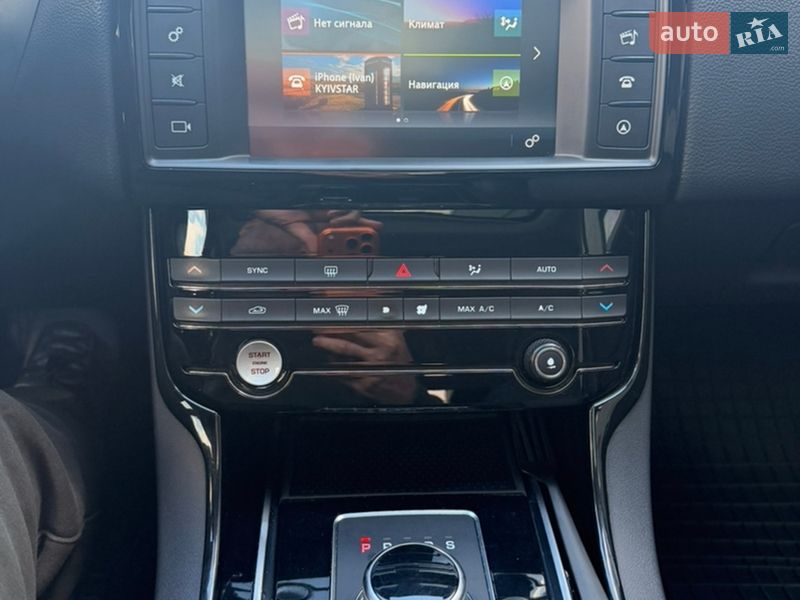 Седан Jaguar XE 2016 в Днепре