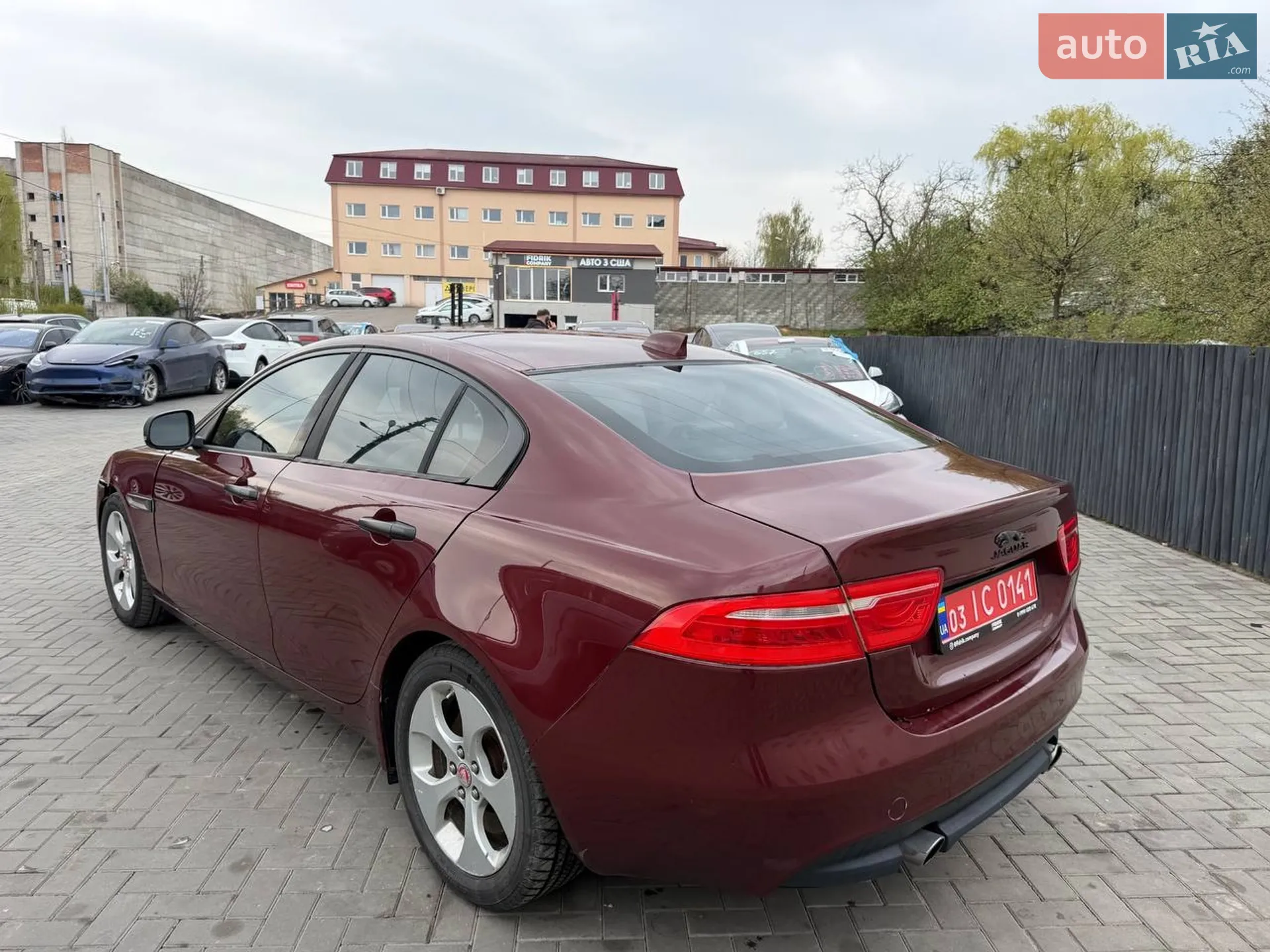 2016 Jaguar XE - мініатюра 6