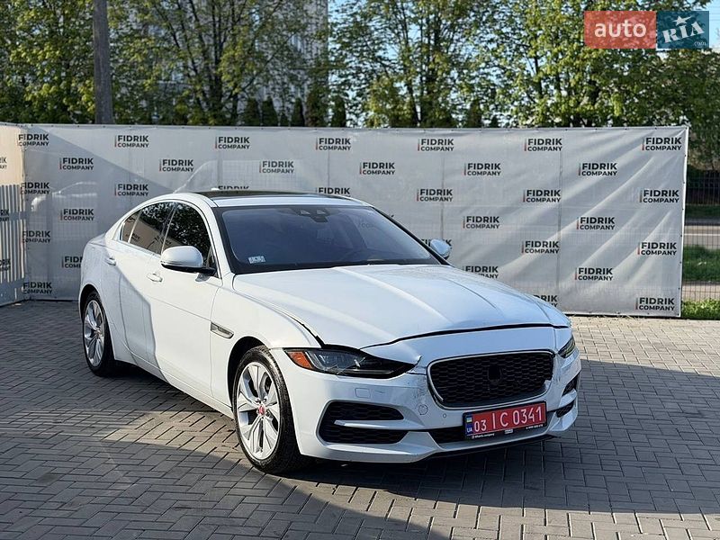 Jaguar XE 2019