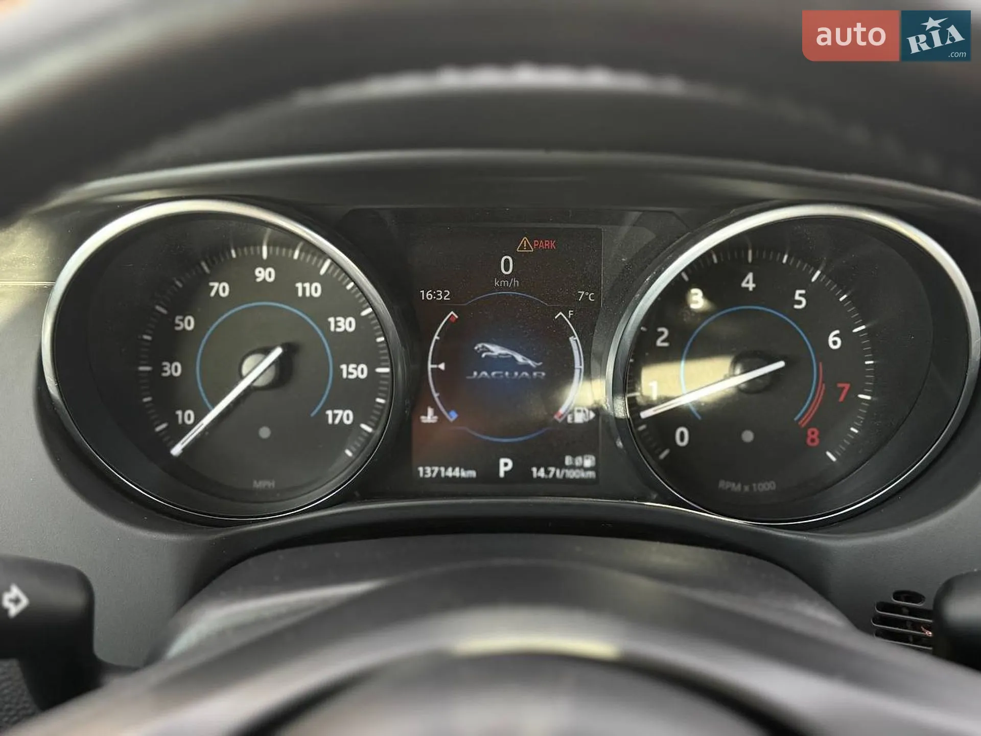 2016 Jaguar XE - мініатюра 40