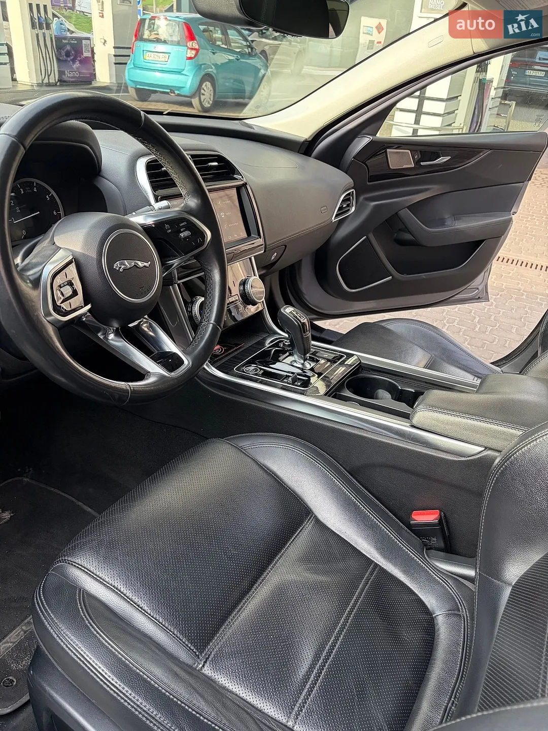 2019 Jaguar XE - мініатюра 27