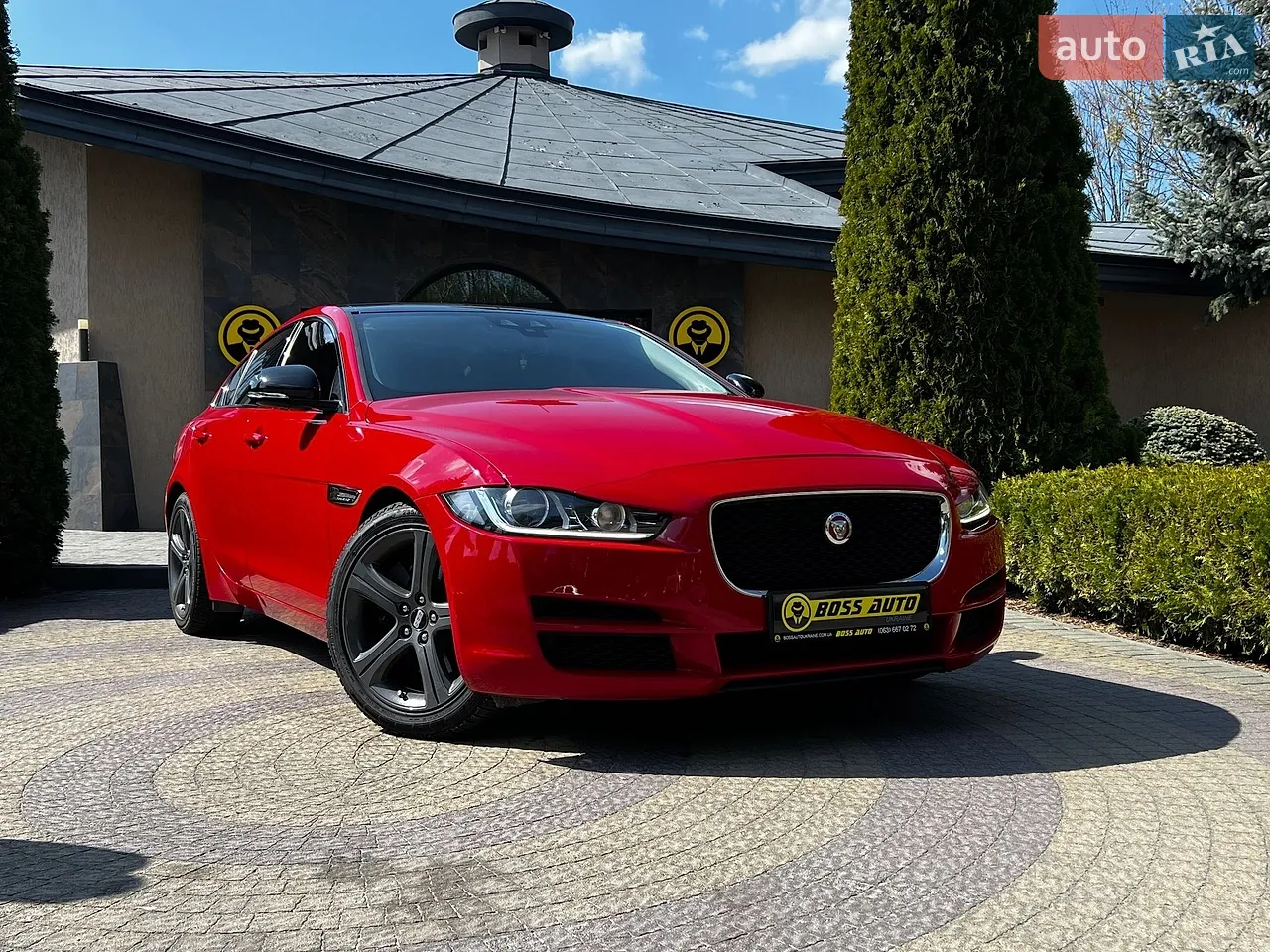 2018 Jaguar XE - мініатюра 8