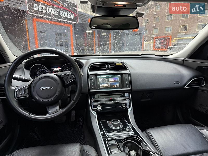 Седан Jaguar XE 2015 в Одессе