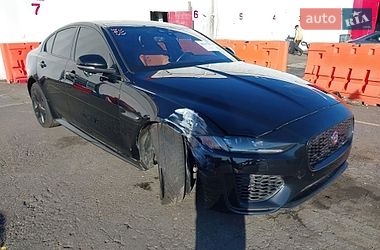 Седан Jaguar XE 2020 в Черкассах