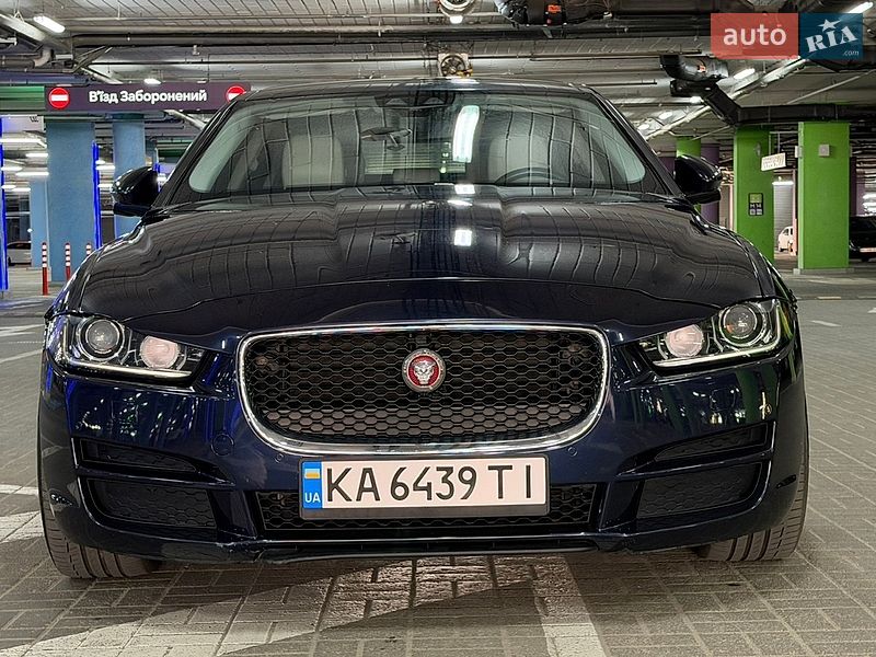 Седан Jaguar XE 2016 в Киеве фото 9 Седан Jaguar XE 2016 в Киеве