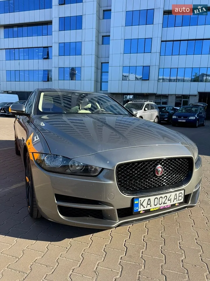 2017 Jaguar XE - мініатюра 28
