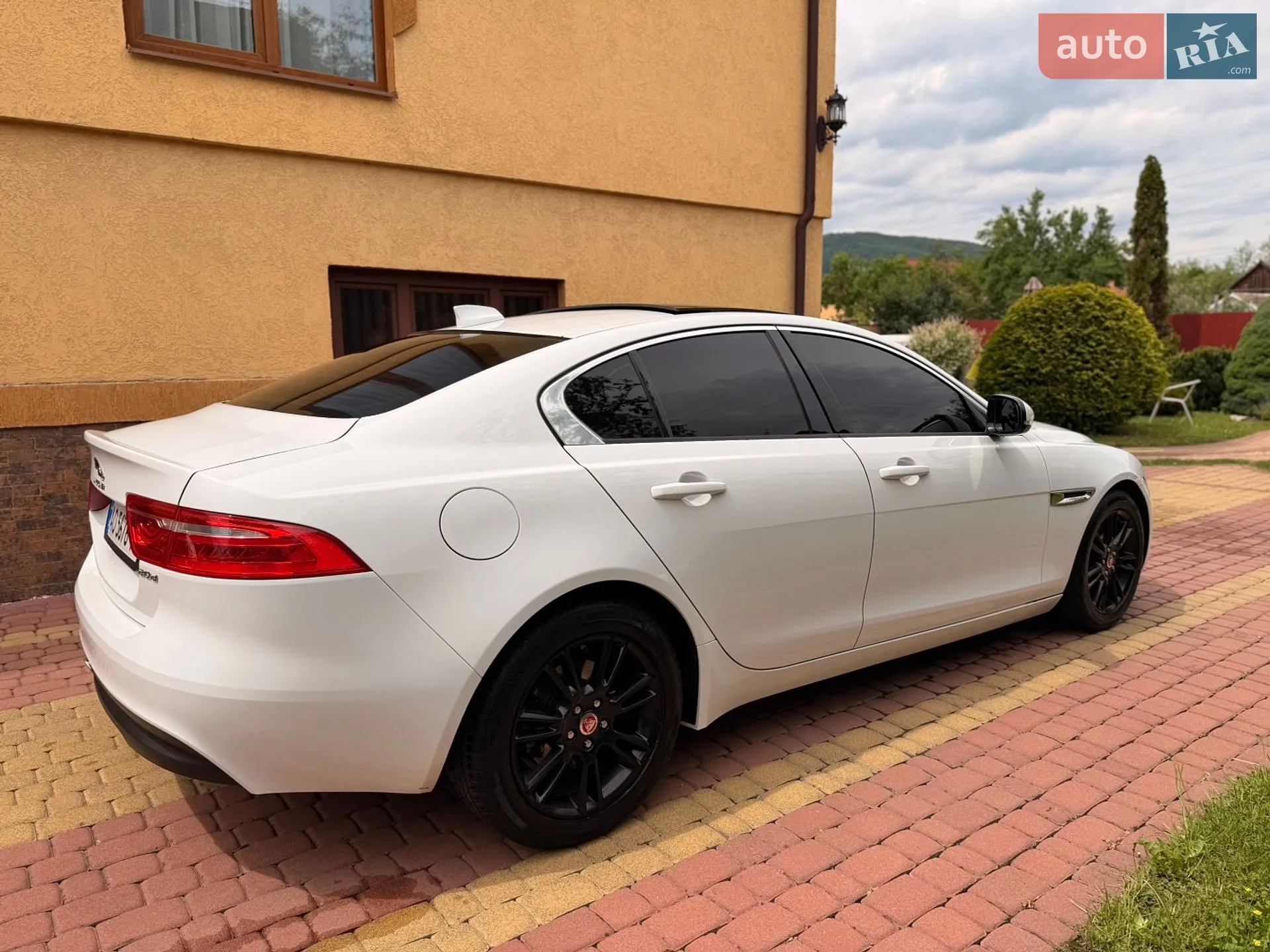 2018 Jaguar XE - мініатюра 7