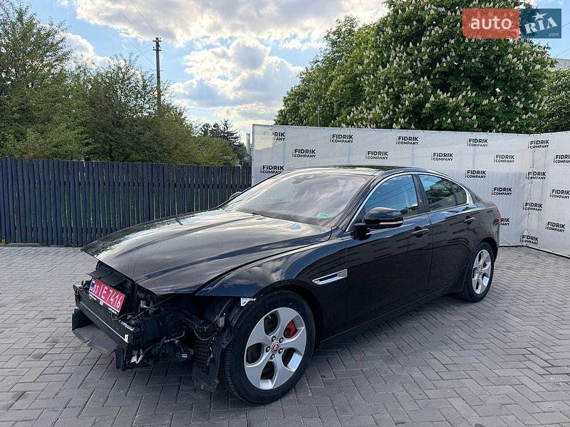 Jaguar XE 2018