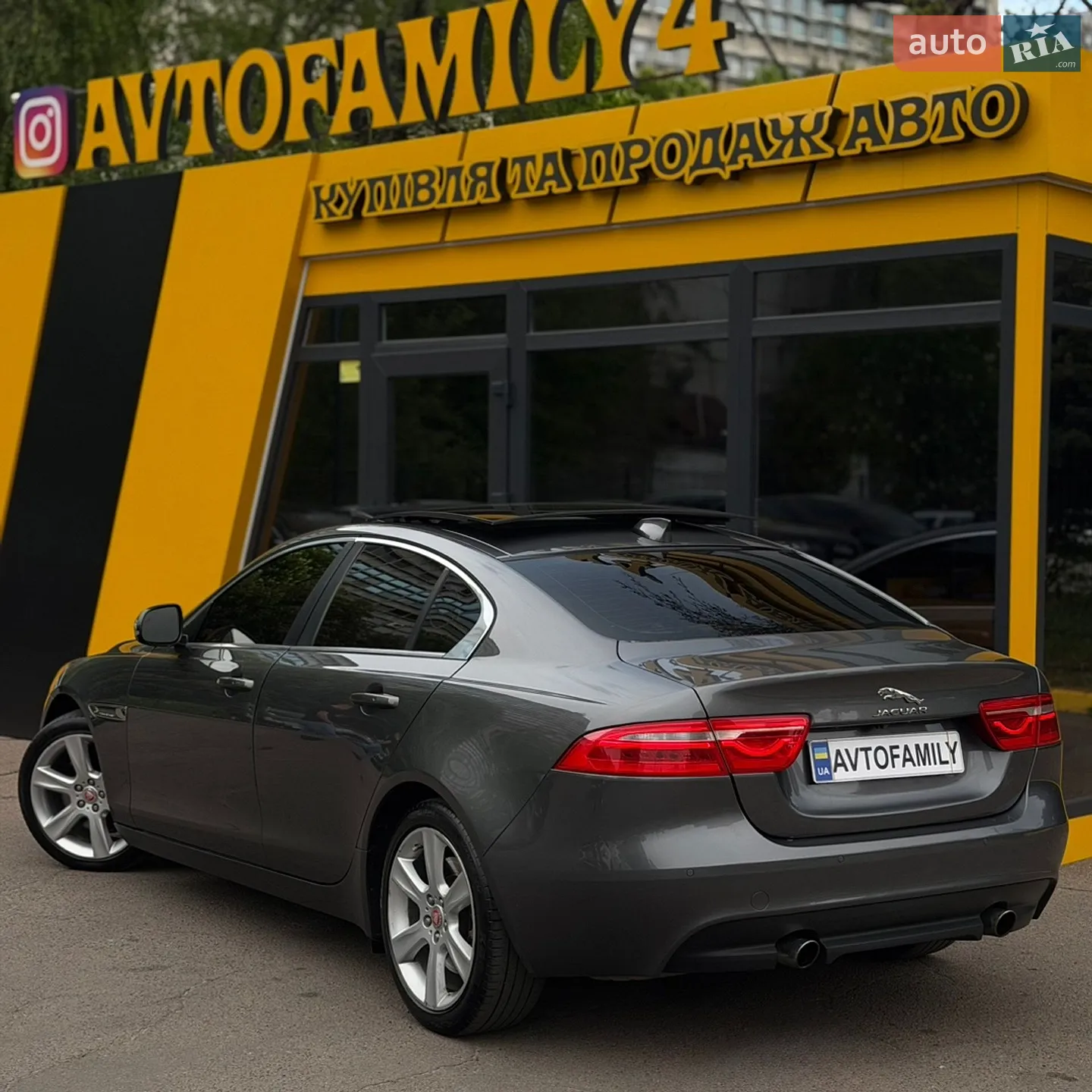 2016 Jaguar XE - мініатюра 6