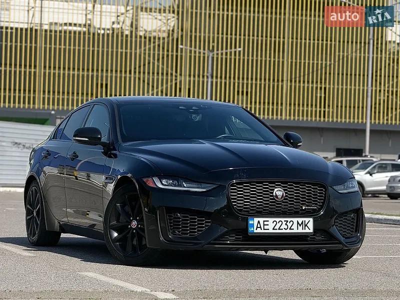 Jaguar XE 2019