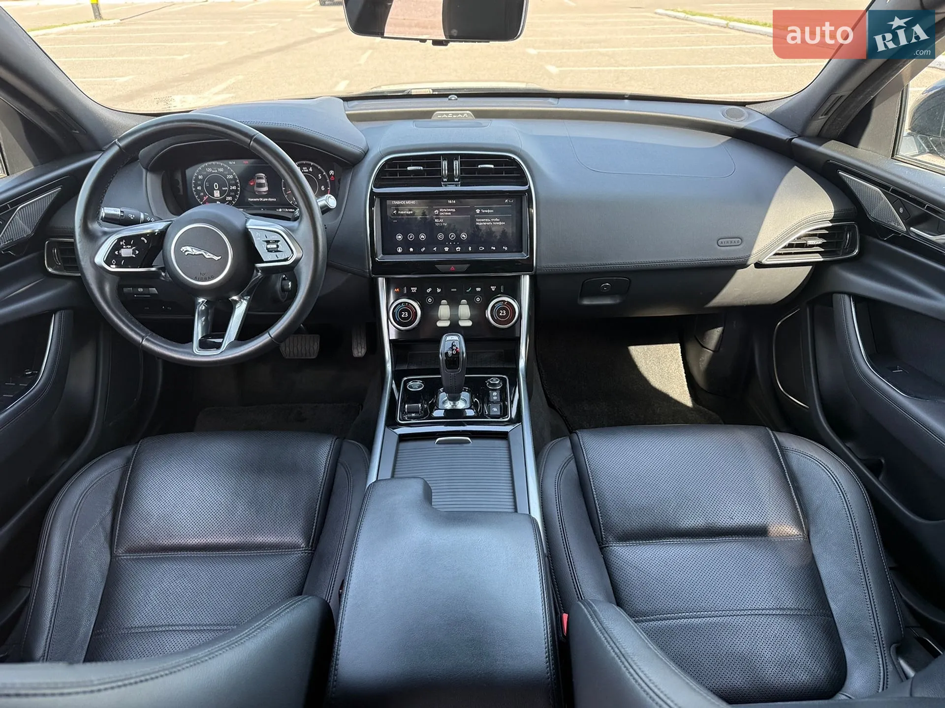 2019 Jaguar XE - мініатюра 7