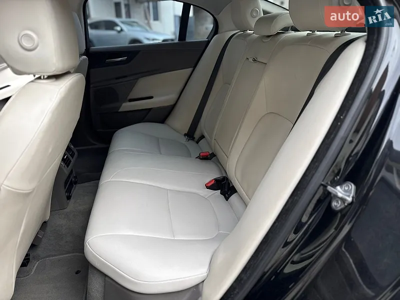 Jaguar XE 2016 VIN SAJAD4BN4HA971096 фото оголошення 9 з 42