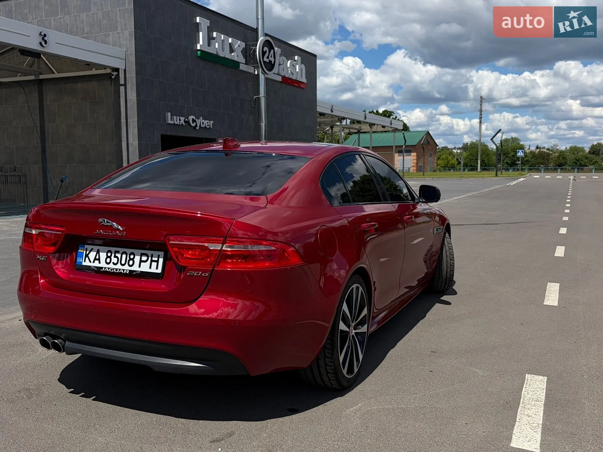 2016 Jaguar XE - мініатюра 14
