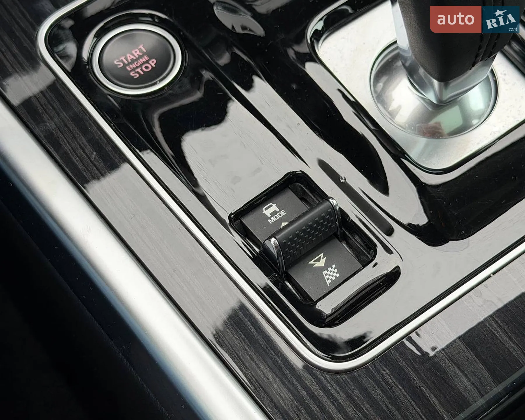 2019 Jaguar XE - мініатюра 31