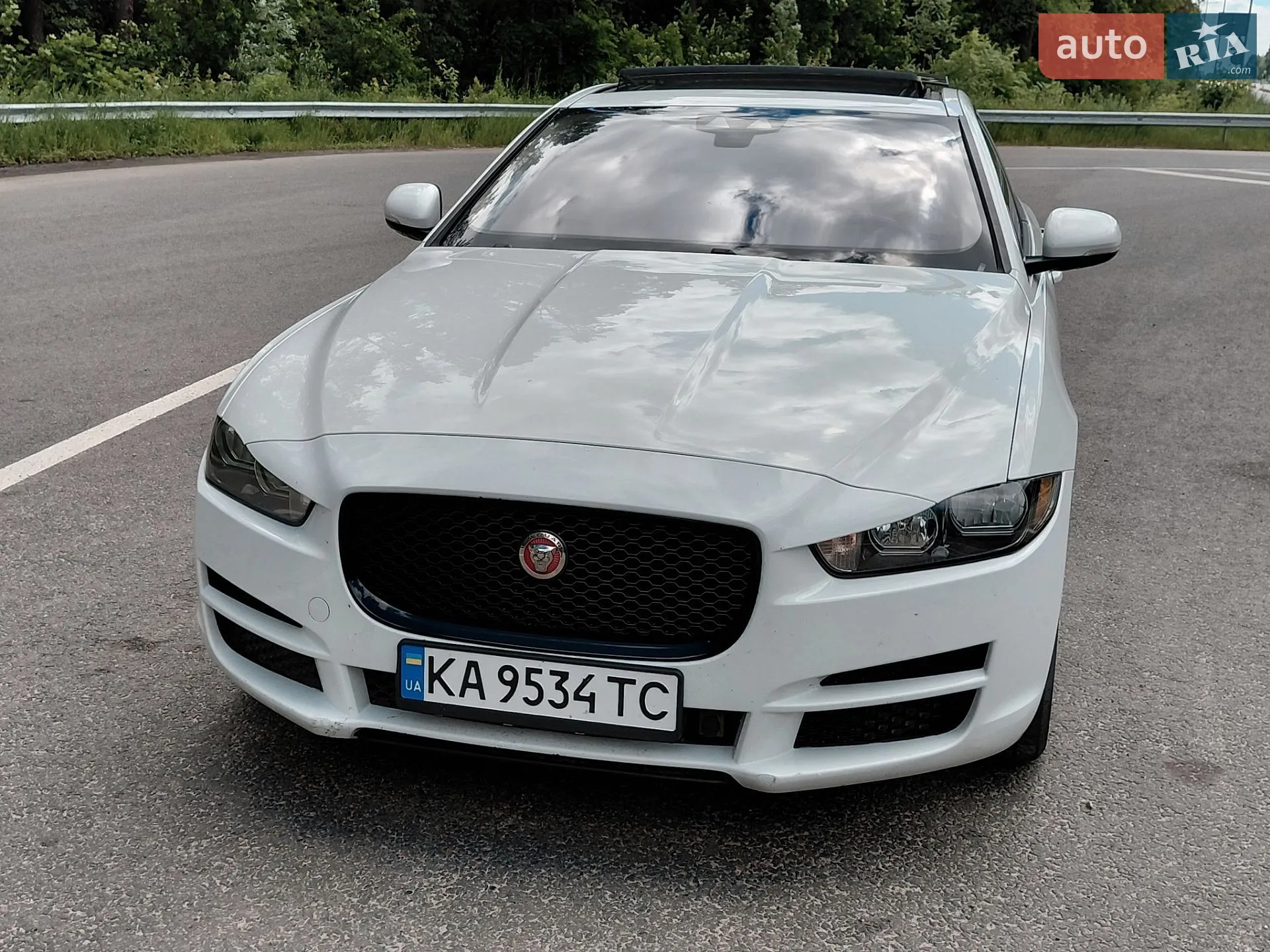 2017 Jaguar XE - мініатюра 7