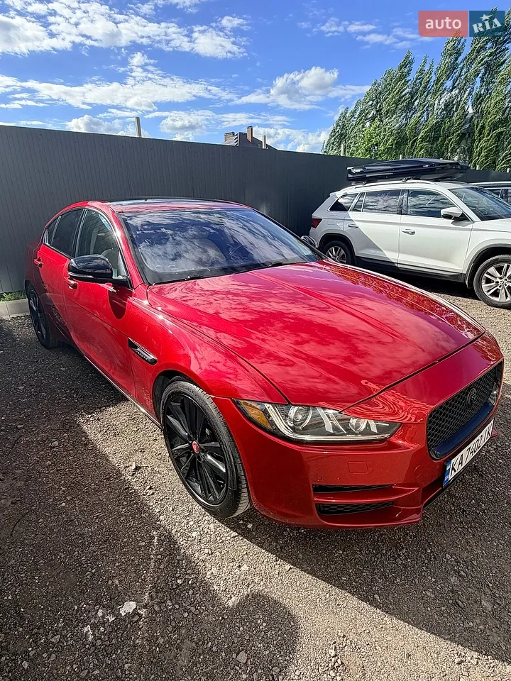 2017 Jaguar XE - мініатюра 10