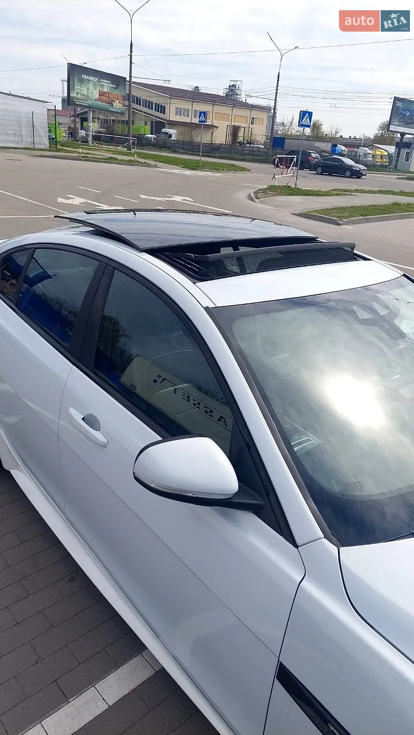 2016 Jaguar XE - мініатюра 6