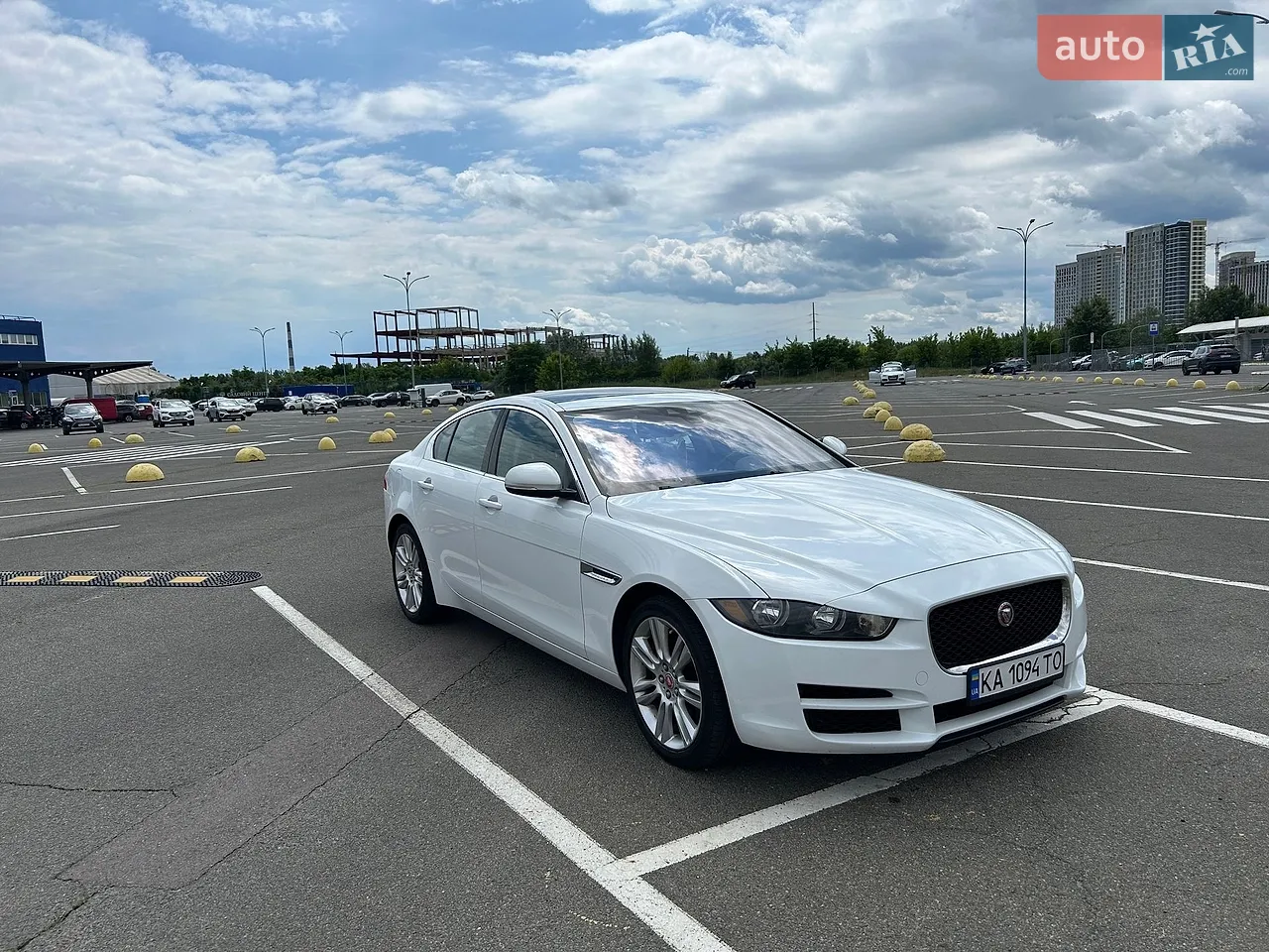 2018 Jaguar XE - мініатюра 28