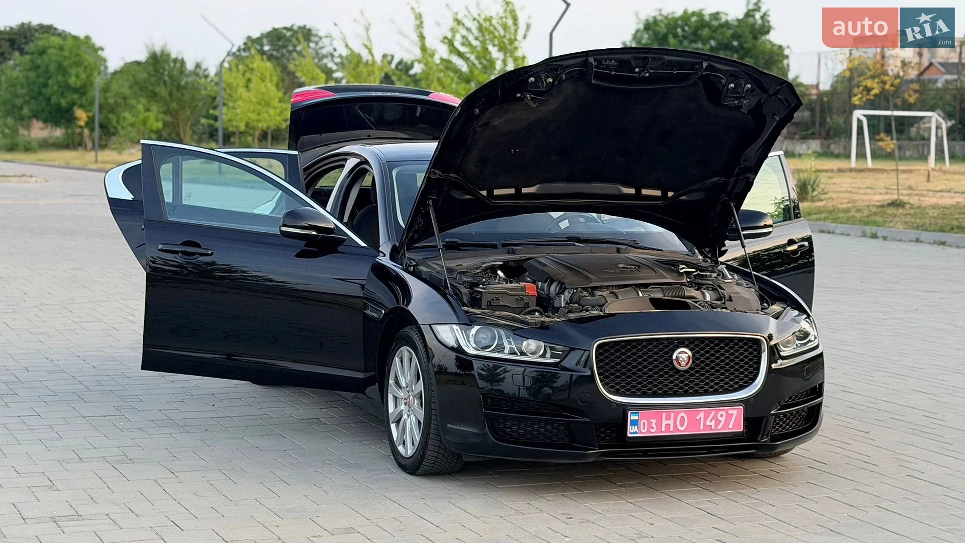 2016 Jaguar XE - мініатюра 46