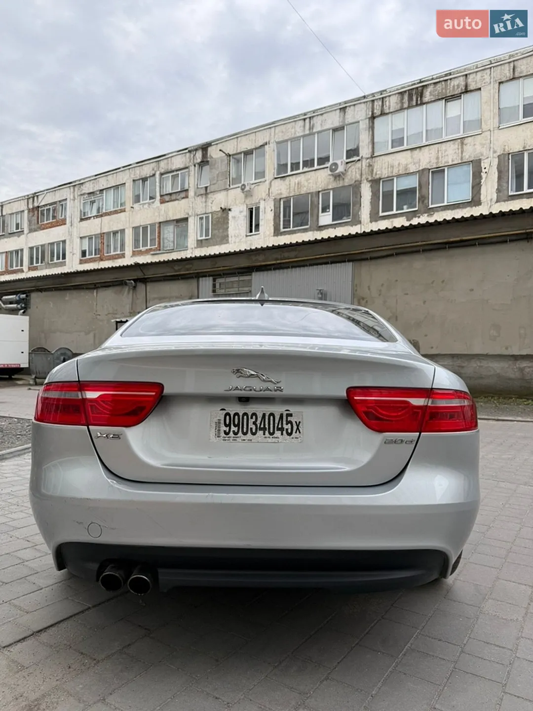 2016 Jaguar XE - мініатюра 6