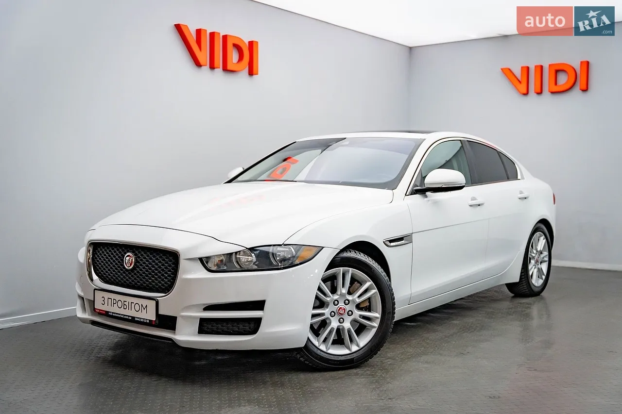 2017 Jaguar XE - мініатюра 12
