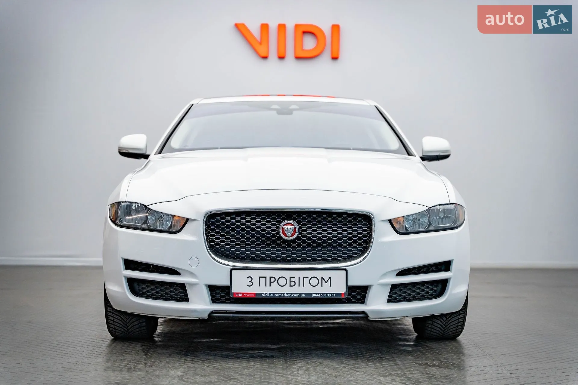 2016 Jaguar XE - мініатюра 5
