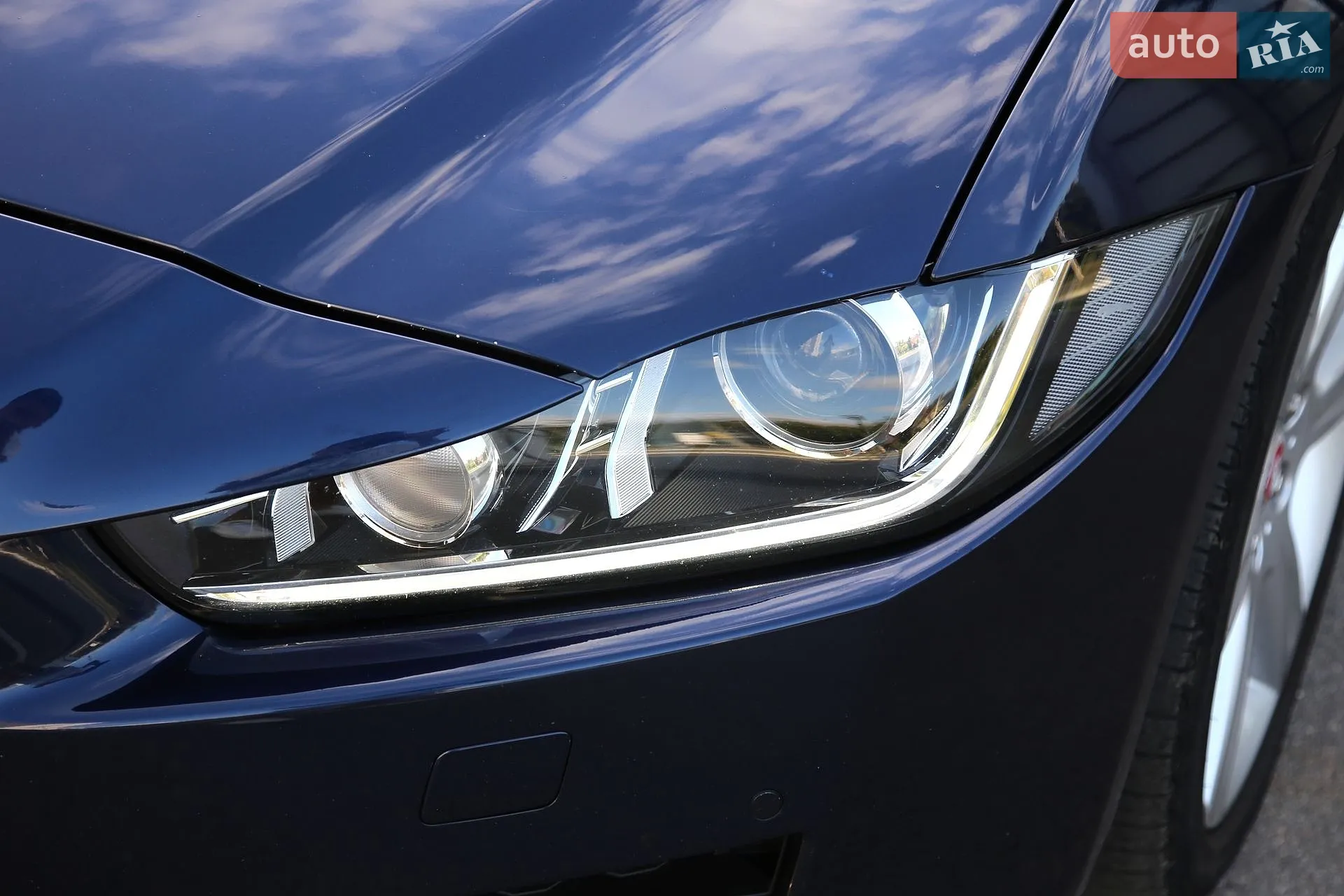 2015 Jaguar XE - мініатюра 7