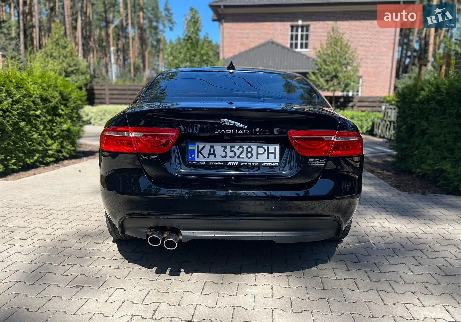 2016 Jaguar XE - мініатюра 4