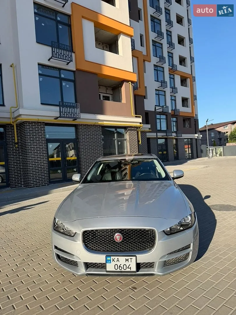 2018 Jaguar XE - фото 1