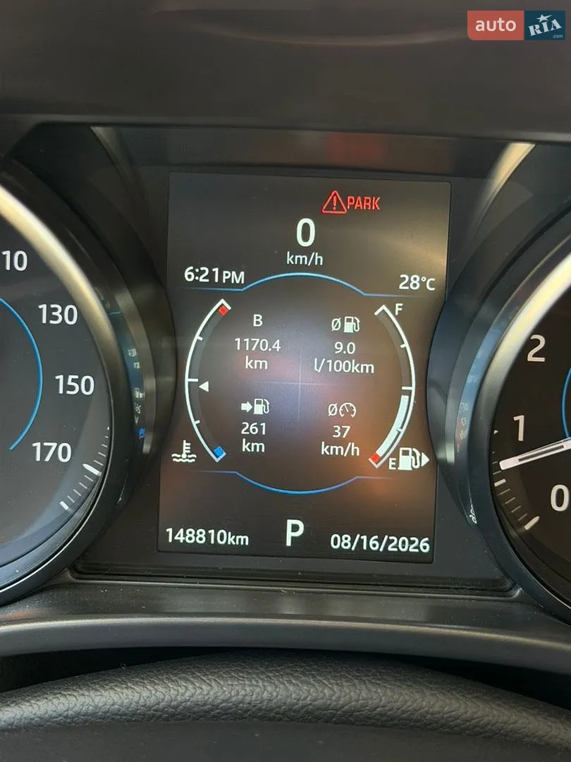 2018 Jaguar XE - мініатюра 12