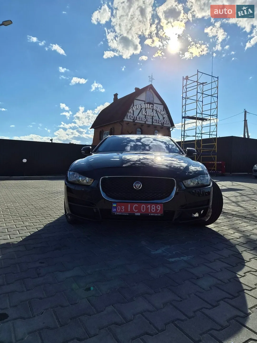 2019 Jaguar XE - мініатюра 5