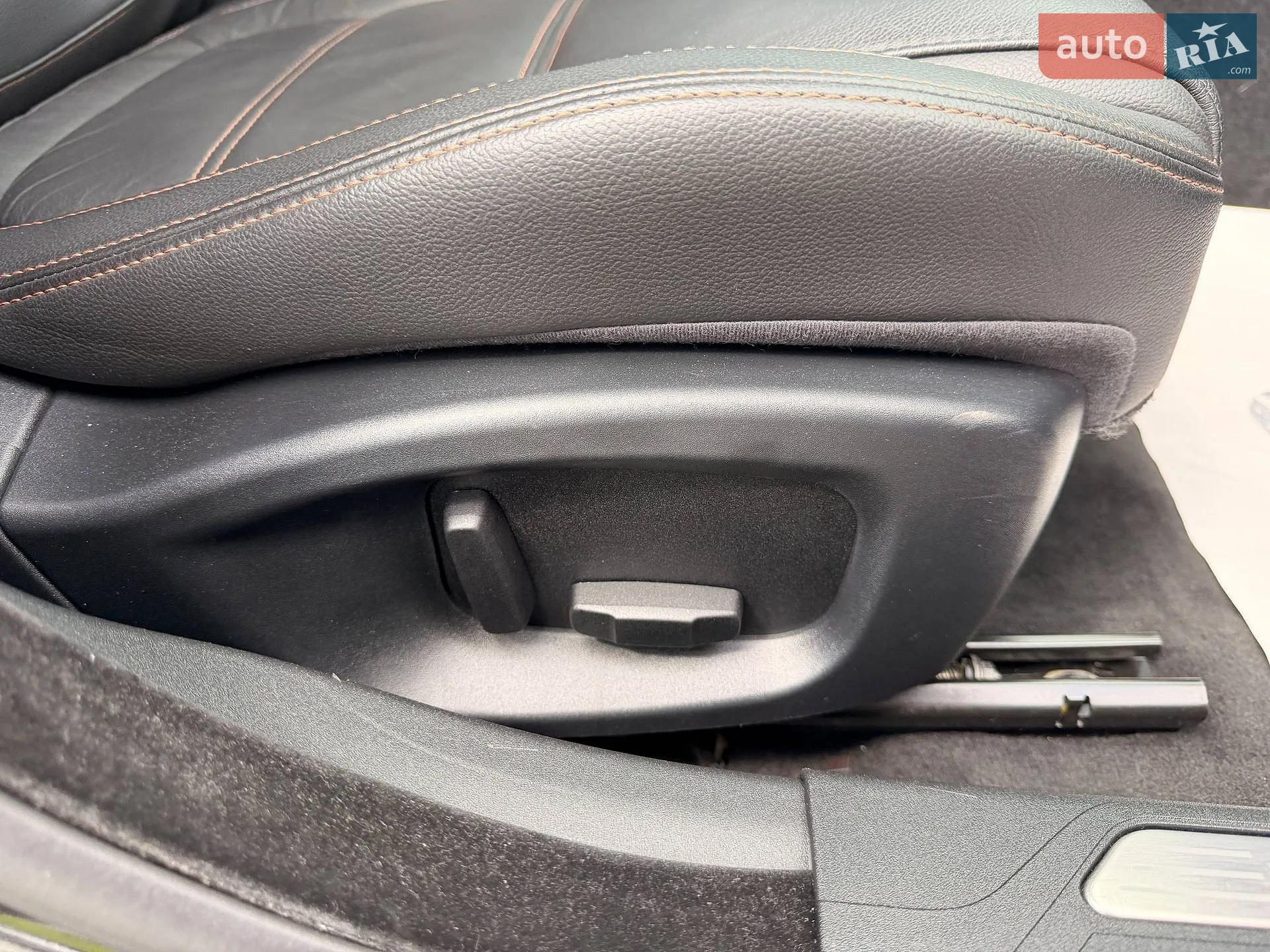 2015 Jaguar XE - мініатюра 37