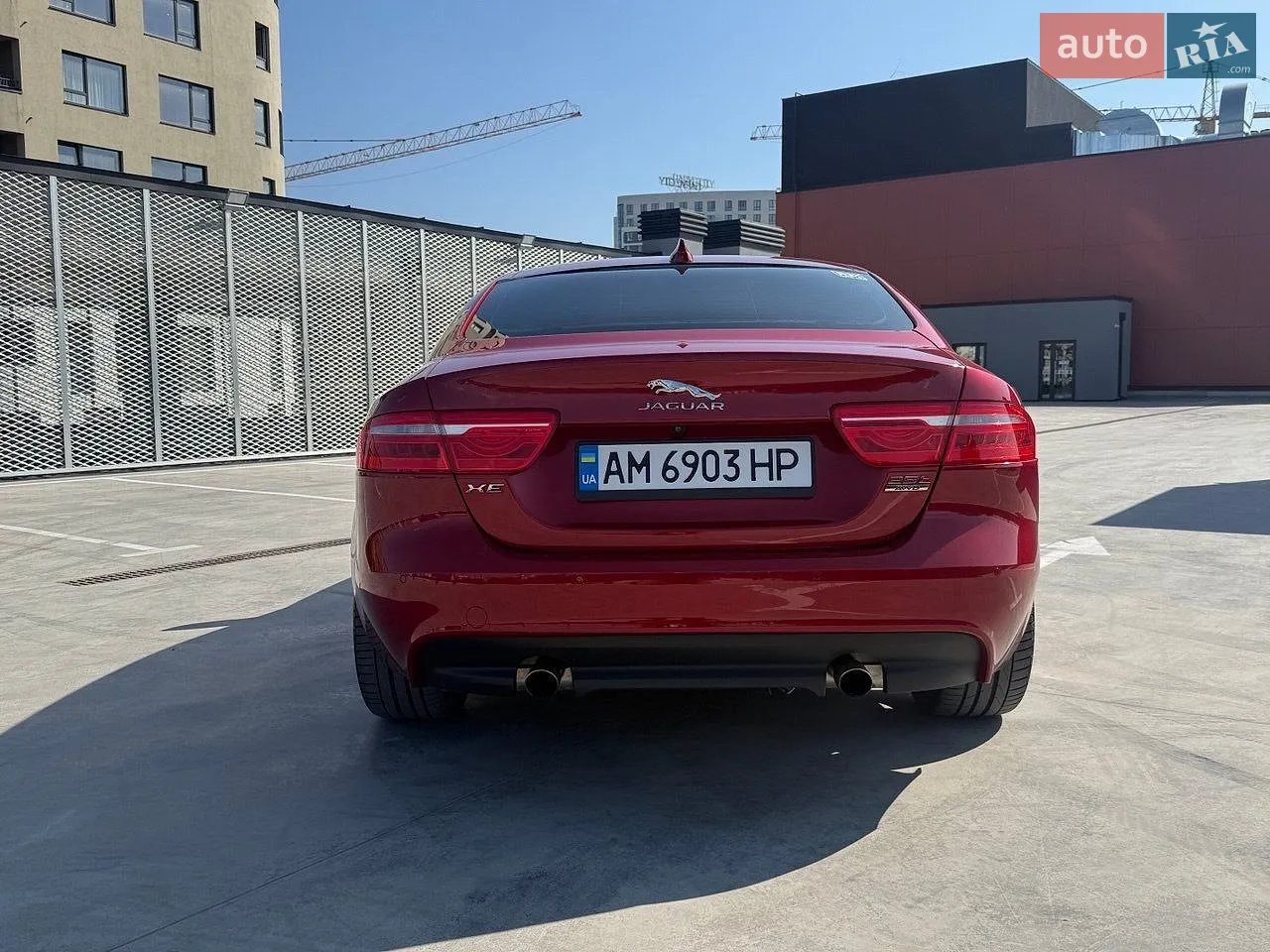 2018 Jaguar XE - мініатюра 8
