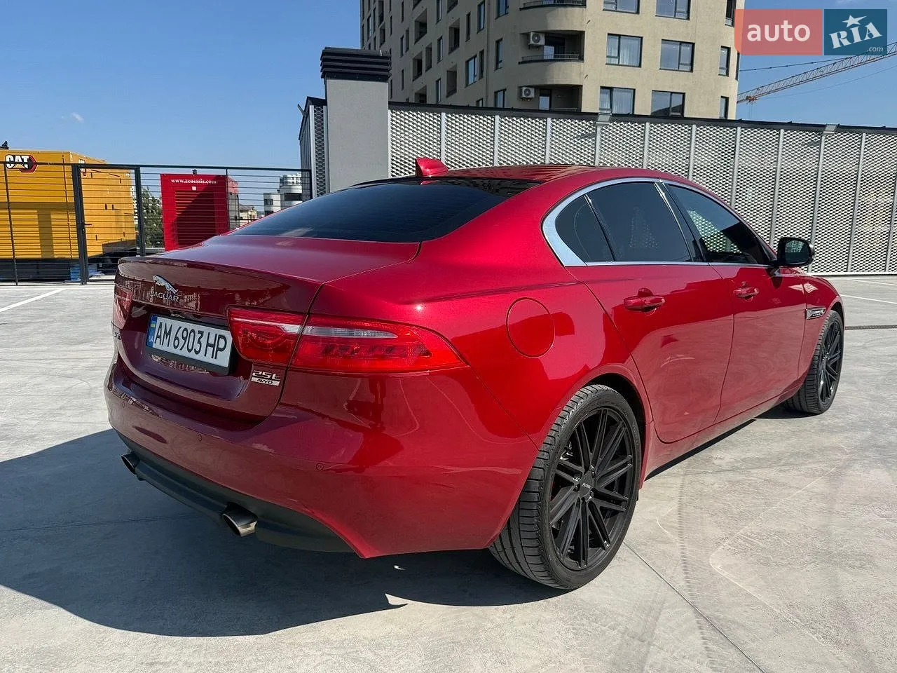 2018 Jaguar XE - мініатюра 32