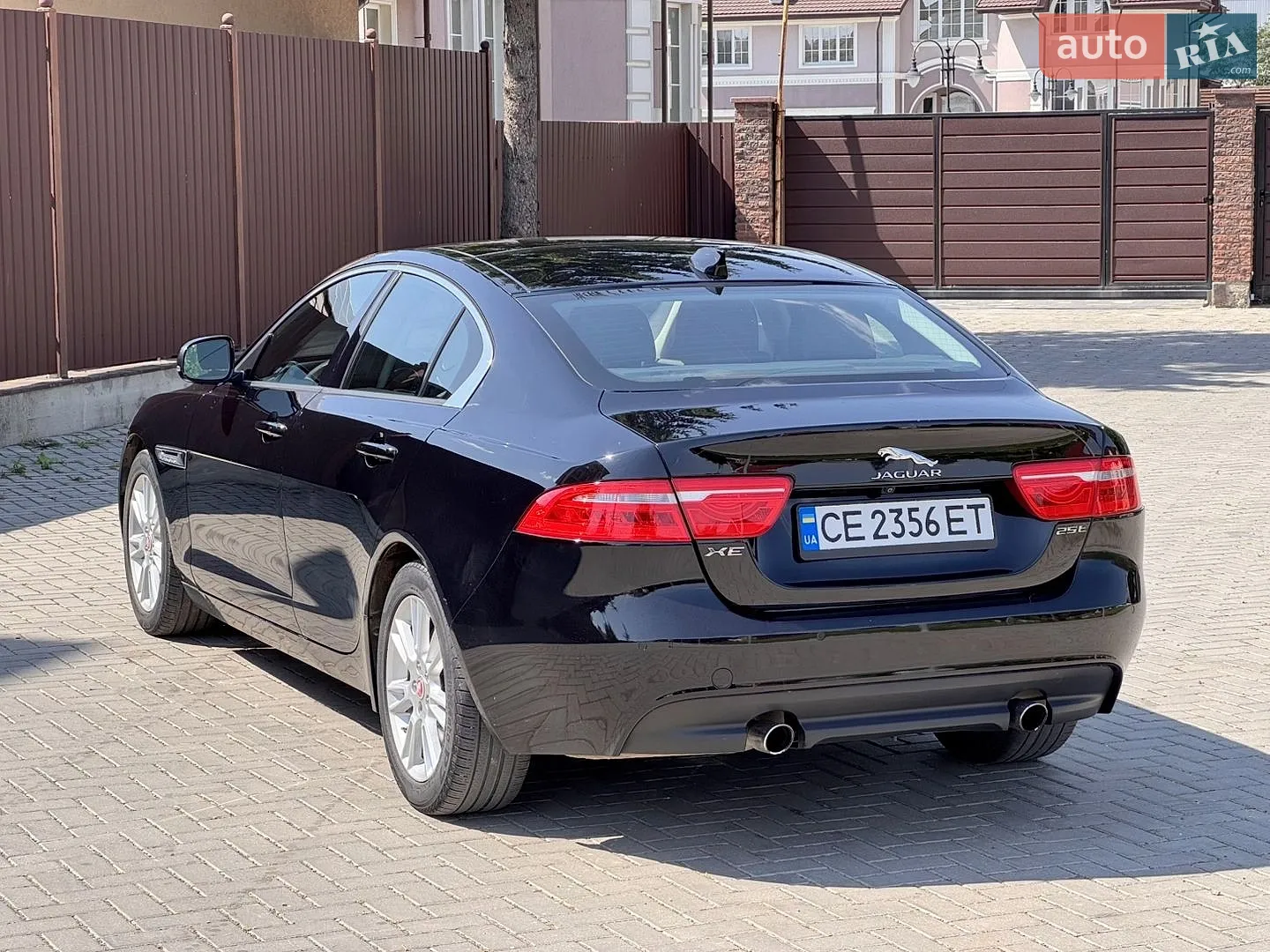 2016 Jaguar XE - мініатюра 6