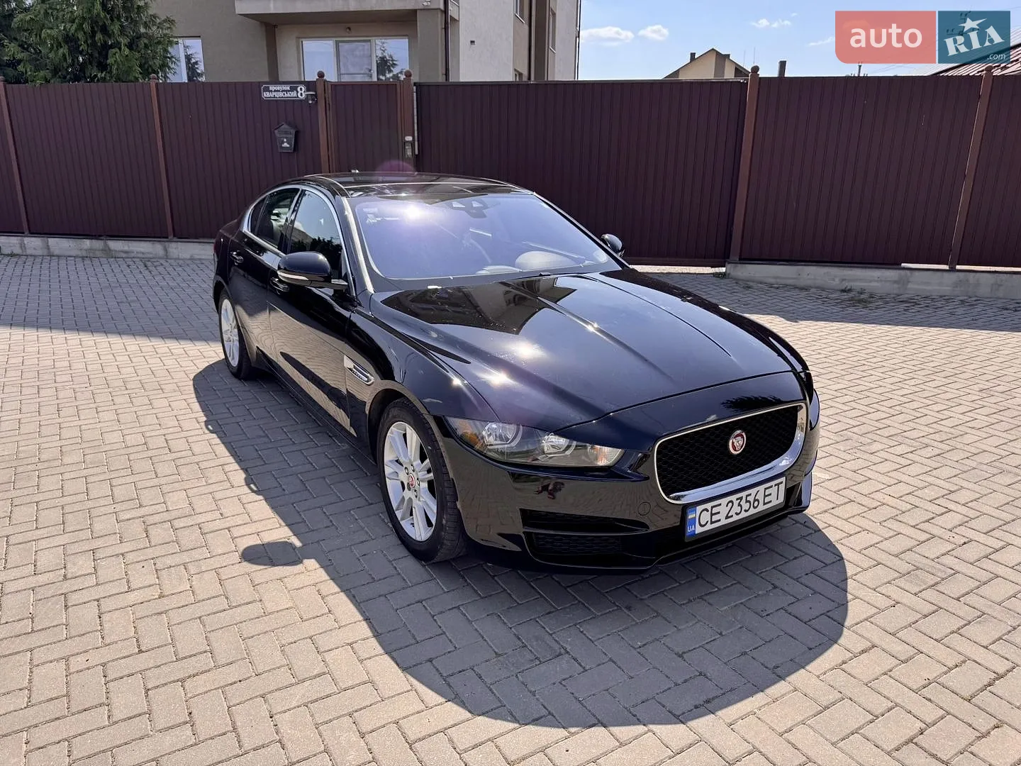 2016 Jaguar XE - мініатюра 9