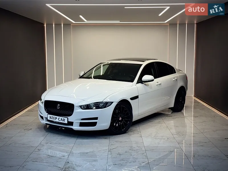 Jaguar XE