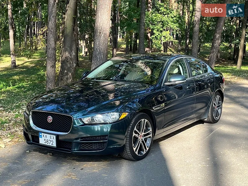 Jaguar XE