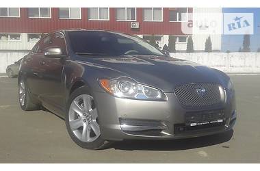 Седан Jaguar XF 2009 в Тернополе