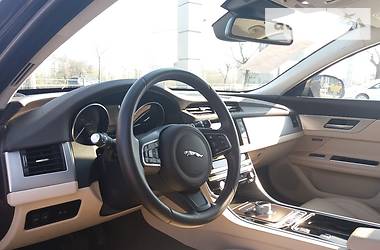 Седан Jaguar XF 2015 в Киеве