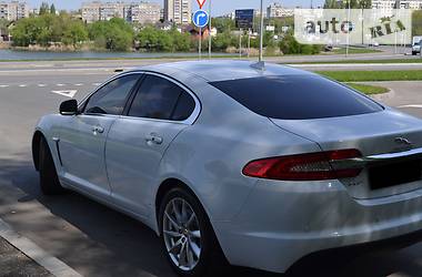 Седан Jaguar XF 2015 в Киеве