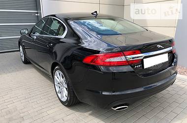 Седан Jaguar XF 2014 в Чернигове