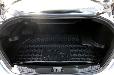Седан Jaguar XF 2013 в Чернігові