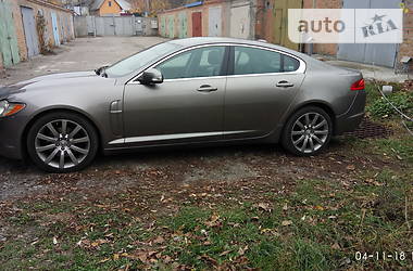 Седан Jaguar XF 2008 в Киеве