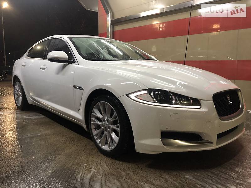 Седан Jaguar XF 2011 в Києві