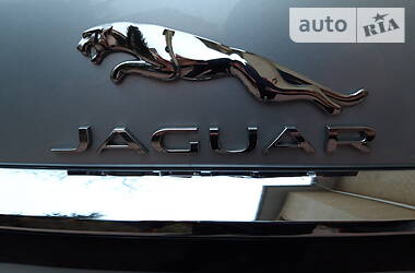 Седан Jaguar XF 2015 в Боярці