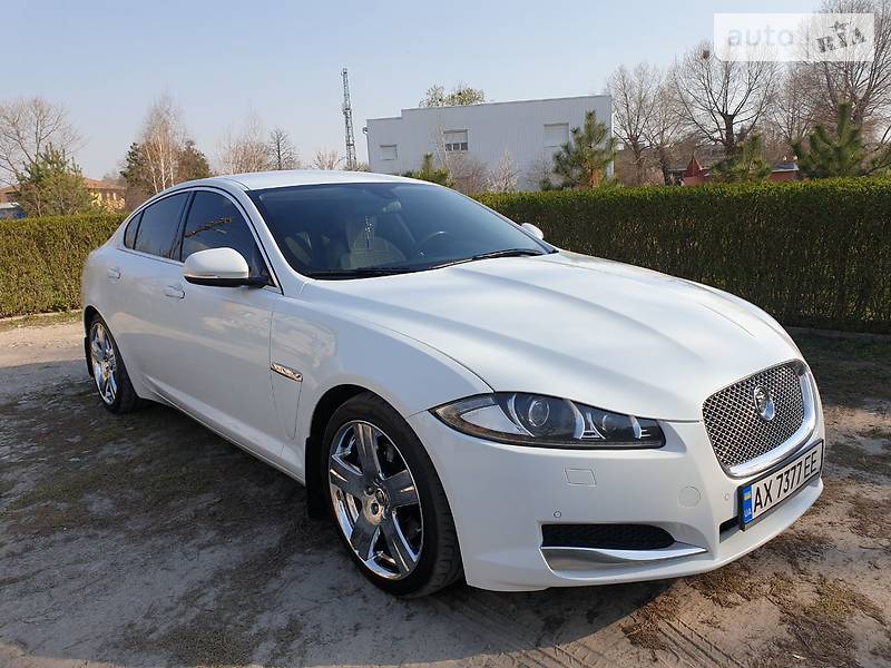 Седан Jaguar XF 2012 в Харкові