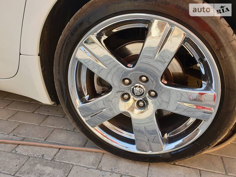 Седан Jaguar XF 2012 в Харкові