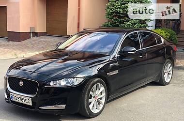 Седан Jaguar XF 2016 в Киеве