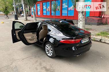 Седан Jaguar XF 2017 в Мелитополе